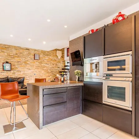 Villa Sleeps 5 Pool Air Con Wifi Lazise